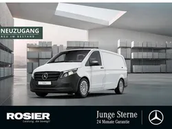Weiss / arktikweiss Gebraucht 2024 Mercedes Vito Van / Kleinbus | 35.641 € (Etwas zu teuer)
