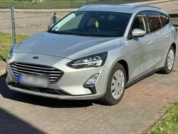 Silber Gebraucht 2020 Ford Focus Kombi | 11.800 € (Fairer Preis)