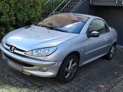 Silber Gebraucht 2004 Peugeot 206 CC Cabrio | 1.300 € (Fairer Preis)