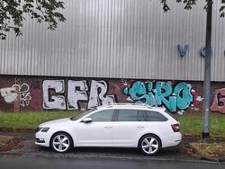 Weiß Gebraucht 2019 Skoda Octavia Kombi | 11.900 € (Guter Preis)