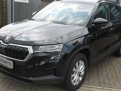 Schwarzmagic perleffekt Gebraucht 2023 Skoda Karoq Ambition SUV | 27.290 € (Guter Preis)