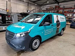 Grün Gebraucht 2021 Mercedes Vito Van / Kleinbus | 17.900 €