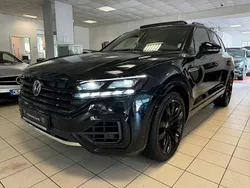 Deep black perleffekt Gebraucht 2020 VW Touareg R-line SUV | 53.800 € (Teuer)
