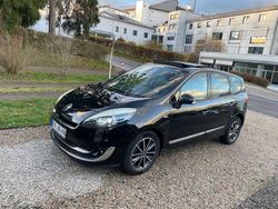 Schwarz Gebraucht 2012 Renault Scénic III Limousine | 4.950 €