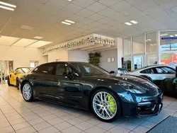 Vulkangrau Gebraucht 2018 Porsche Panamera Turbo S Executive Limousine | 85.850 € (Teuer)