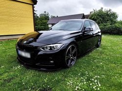 Schwarz Gebraucht 2017 BMW 320 M Sport Kombi | 14.499 € (Etwas zu teuer)