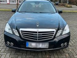 Schwarz Gebraucht 2010 Mercedes E250 Kombi | 6.500 € (Superpreis)