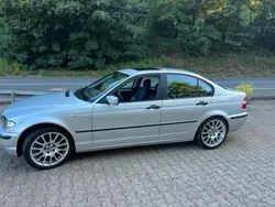 Grau Gebraucht 2002 BMW 318 Limousine | 4.600 € (Teuer)
