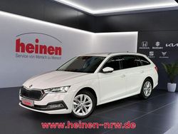 Weiß Gebraucht 2023 Skoda Octavia Style Kombi | 27.699 € (Fairer Preis)