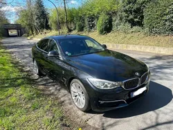 Schwarz Gebraucht 2015 BMW 330 Gran Turismo Luxury Line Limousine | 19.999 €