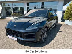 Schwarz Gebraucht 2020 Porsche Cayenne Turbo SUV | 86.800 € (Teuer)