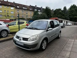 Silber Gebraucht 2004 Renault Scénic II Expression Van / Kleinbus | 3.000 € (Etwas zu teuer)