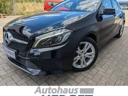 Nachtschwarz Gebraucht 2016 Mercedes A200 Urban Limousine | 16.990 € (Fairer Preis)