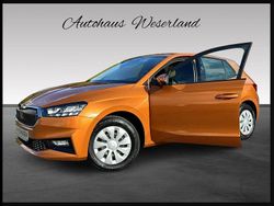 Orange Gebraucht 2024 Skoda Fabia Selection Kleinwagen | 17.690 € (Guter Preis)