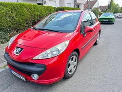 Rot Gebraucht 2008 Peugeot 207 Urban Move Limousine | 2.750 € (Teuer)