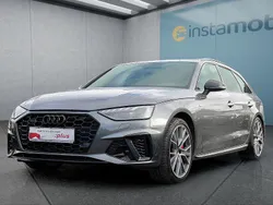 Grau Gebraucht 2024 Audi A4 S-Line Kombi | 36.299 € (Fairer Preis)