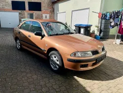 Gold Gebraucht 2000 Mitsubishi Carisma Limousine | 1.690 € (Fairer Preis)