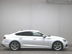 Weiss Gebraucht 2021 Audi A5 Sportback Ambiente Limousine | 24.980 € (Guter Preis)