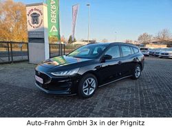 Schwarz Gebraucht 2023 Ford Focus Cool & Connect Limousine | 14.990 € (Guter Preis)
