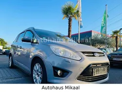 Silber Gebraucht 2012 Ford Grand C-Max Titanium Van / Kleinbus | 6.999 € (Etwas zu teuer)
