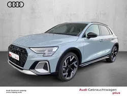 Pfeilgrau perleffekt Gebraucht 2024 Audi A3 Ambiente Limousine | 38.180 € (Teuer)