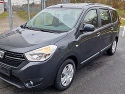 Schwarz Gebraucht 2017 Dacia Lodgy Lauréate Van / Kleinbus | 7.550 € (Guter Preis)