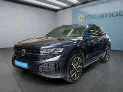 Blau Gebraucht 2023 VW Touareg SUV | 70.549 € (Fairer Preis)
