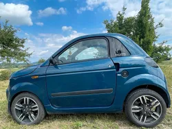Blau Gebraucht 2024 Microcar Dué Kleinwagen | 14.500 €