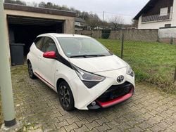 Weiß Gebraucht 2019 Toyota Aygo Kleinwagen | 8.200 € (Fairer Preis)