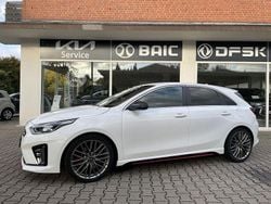 Weiß Gebraucht 2021 Kia Ceed GT Comfort Limousine | 24.700 € (Fairer Preis)