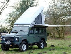 Grün Gebraucht 2015 Land Rover Defender SUV | 69.000 €