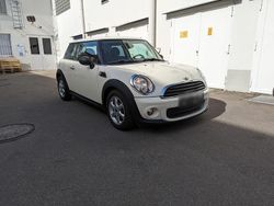 Weiß Gebraucht 2011 Mini Cooper Kleinwagen | 4.200 €