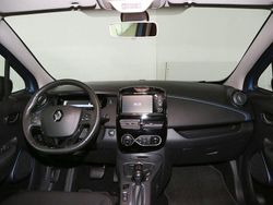 Blau Gebraucht 2018 Renault Zoe Life Kleinwagen | 9.290 € (Etwas zu teuer)