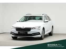 2y moonweiss metallic Gebraucht 2022 Skoda Superb Ambition Kombi | 25.999 € (Fairer Preis)