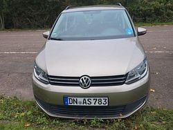 Gold Gebraucht 2013 VW Touran Trendline Van / Kleinbus | 5.500 € (Guter Preis)