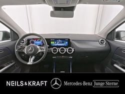 Schwarz Gebraucht 2024 Mercedes GLA200 Progressive SUV | 37.880 € (Guter Preis)