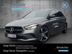 Mountaingrau met. Gebraucht 2024 Mercedes B200 Progressive Van / Kleinbus | 38.990 €