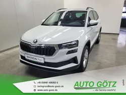 Weiß Gebraucht 2024 Skoda Karoq Selection SUV | 28.890 € (Superpreis)