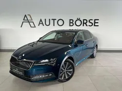 Blau Gebraucht 2022 Skoda Superb Style Limousine | 24.490 € (Etwas zu teuer)