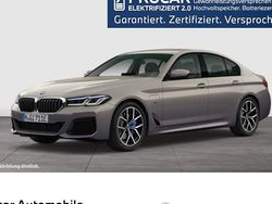 Grau Gebraucht 2021 BMW 545e M Sport Limousine | 43.790 € (Etwas zu teuer)