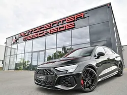 Schwarz Gebraucht 2022 Audi RS3 Basis Kleinwagen | 76.575 €
