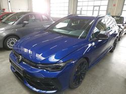 Lapiz blue metallic Gebraucht 2024 VW Golf VIII Style Kombi | 49.940 € (Teuer)