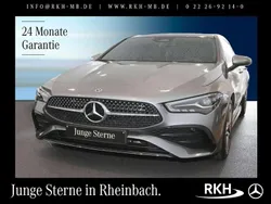 Grau Gebraucht 2024 Mercedes CLA180 Shooting Brake AMG line Kombi | 31.950 €