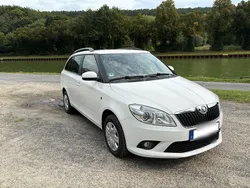 Weiß Gebraucht 2014 Skoda Fabia Ambition Kombi | 5.500 € (Fairer Preis)