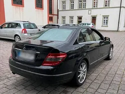 Schwarz Gebraucht 2008 Mercedes C180 Avantgarde Limousine | 6.000 €
