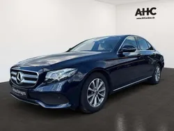 Blau Gebraucht 2018 Mercedes E250 Limousine | 25.900 € (Fairer Preis)
