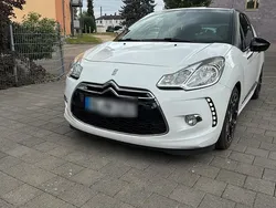 Weiß Gebraucht 2014 Citroën DS3 So Chic Kleinwagen | 5.990 € (Etwas zu teuer)