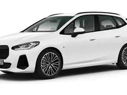 Weiß Gebraucht 2024 BMW 220 Active Tourer Comfort Edition Van / Kleinbus | 36.618 € (Teuer)
