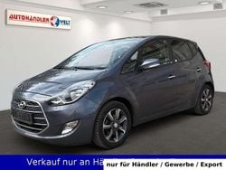 Grau Gebraucht 2018 Hyundai ix20 Passion Van / Kleinbus | 6.399 € (Superpreis)