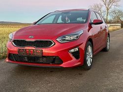 Rot Gebraucht 2021 Kia Ceed Sportswagon Vision Kombi | 18.900 € (Etwas zu teuer)